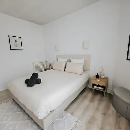 Semesterbostad Champagne Getaway, Spacious House