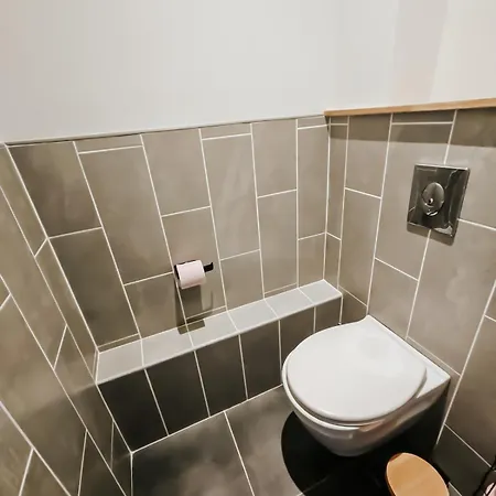 Champagne Getaway, Spacious House Semesterbostad