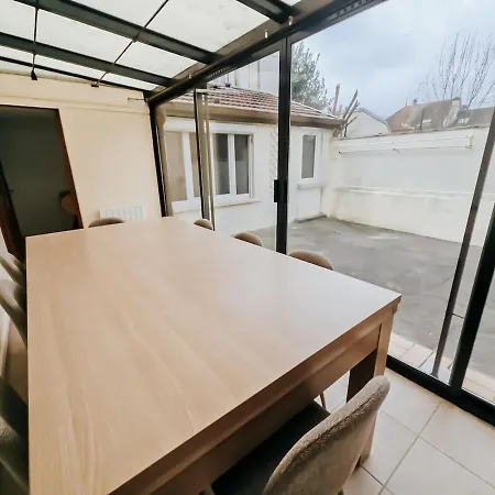 Semesterbostad Champagne Getaway, Spacious House Épernay