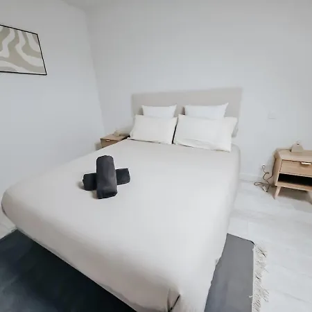 Semesterbostad Champagne Getaway, Spacious House