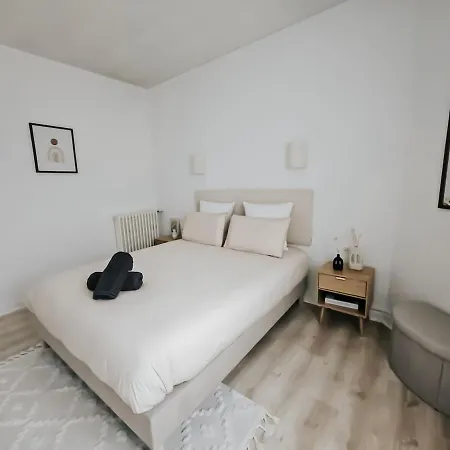 Champagne Getaway, Spacious House
