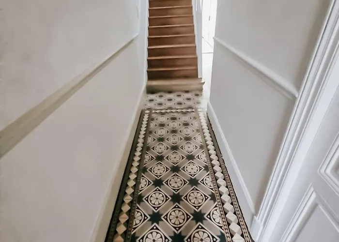 Champagne Getaway, Spacious House Semesterbostad Épernay