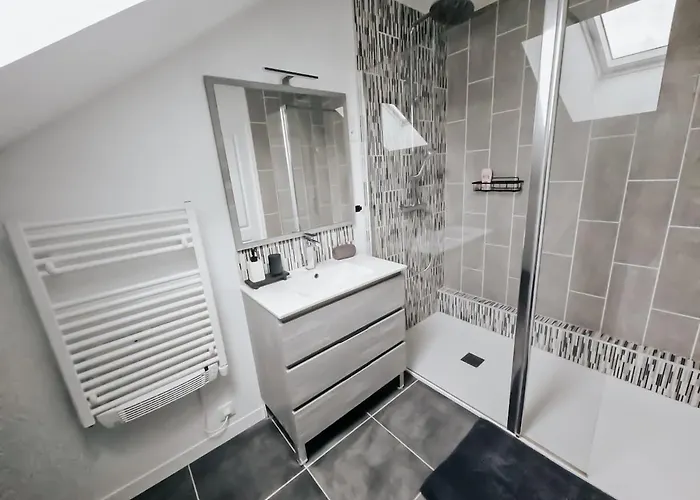 Champagne Getaway, Spacious House Semesterbostad *